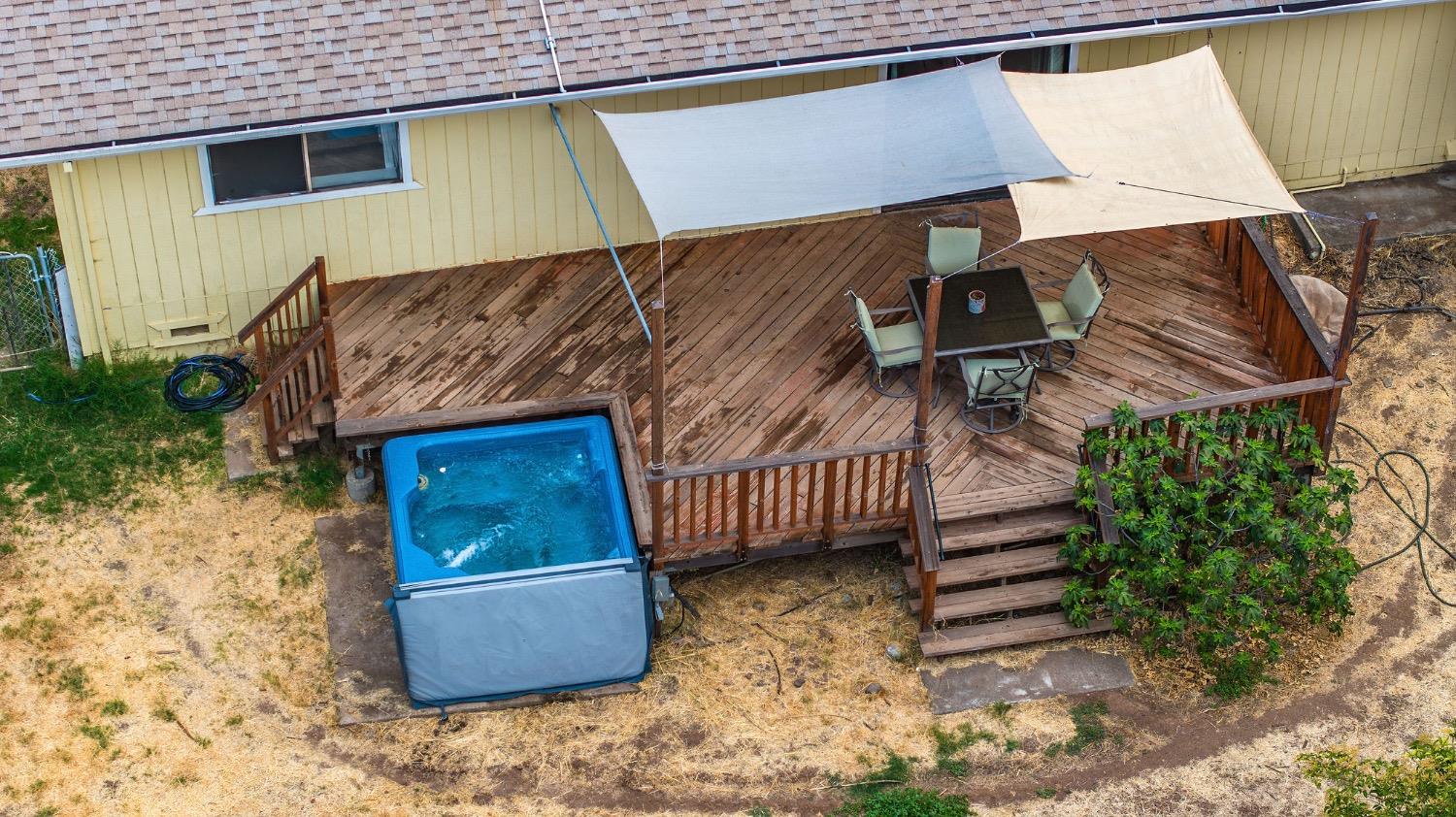 2715 Curran Road