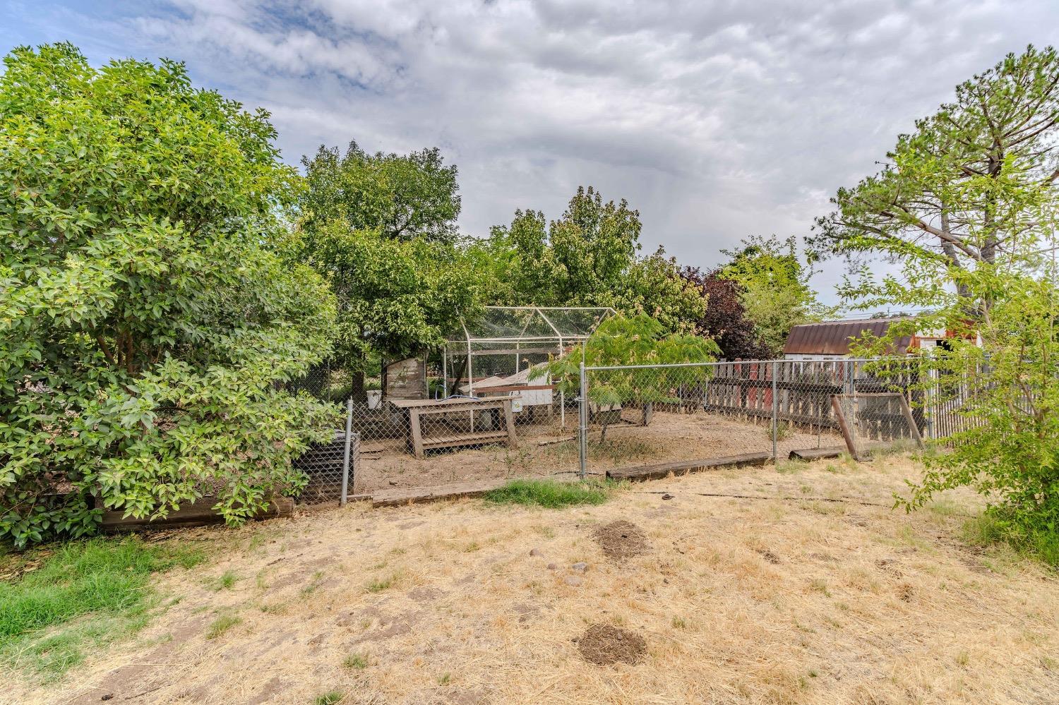2715 Curran Road