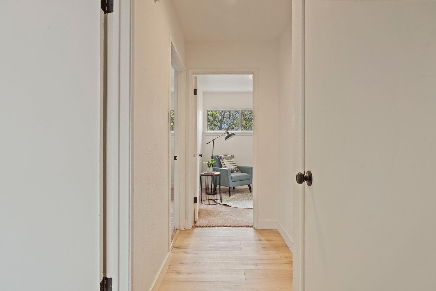 1945 Edwin Way