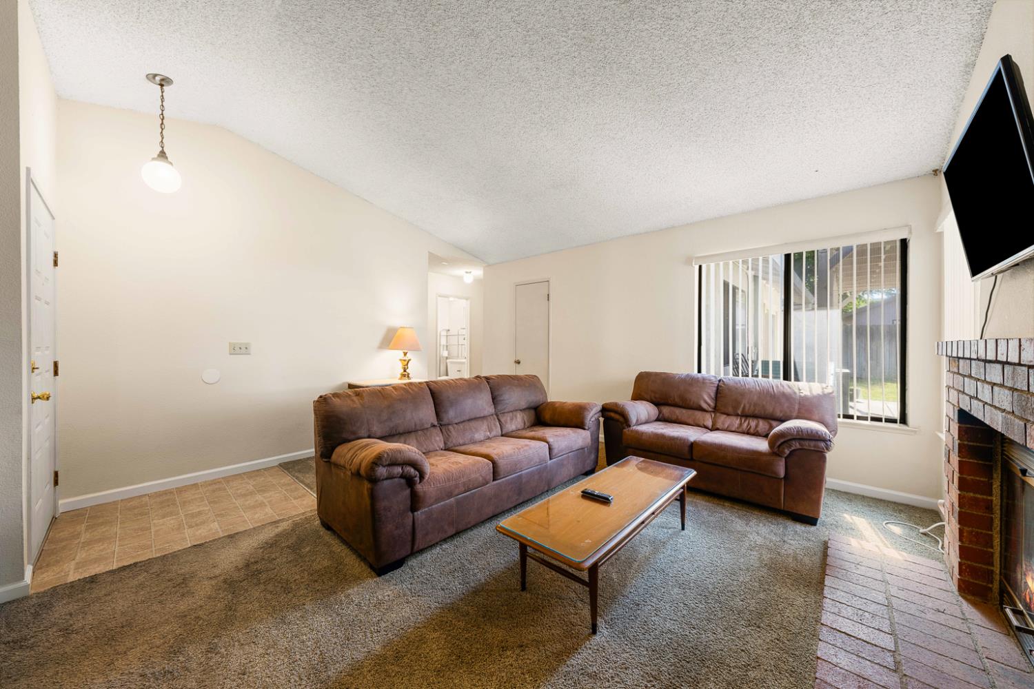10 Shady Lake Court