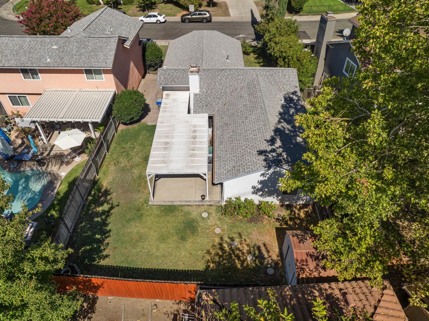 10 Shady Lake Court