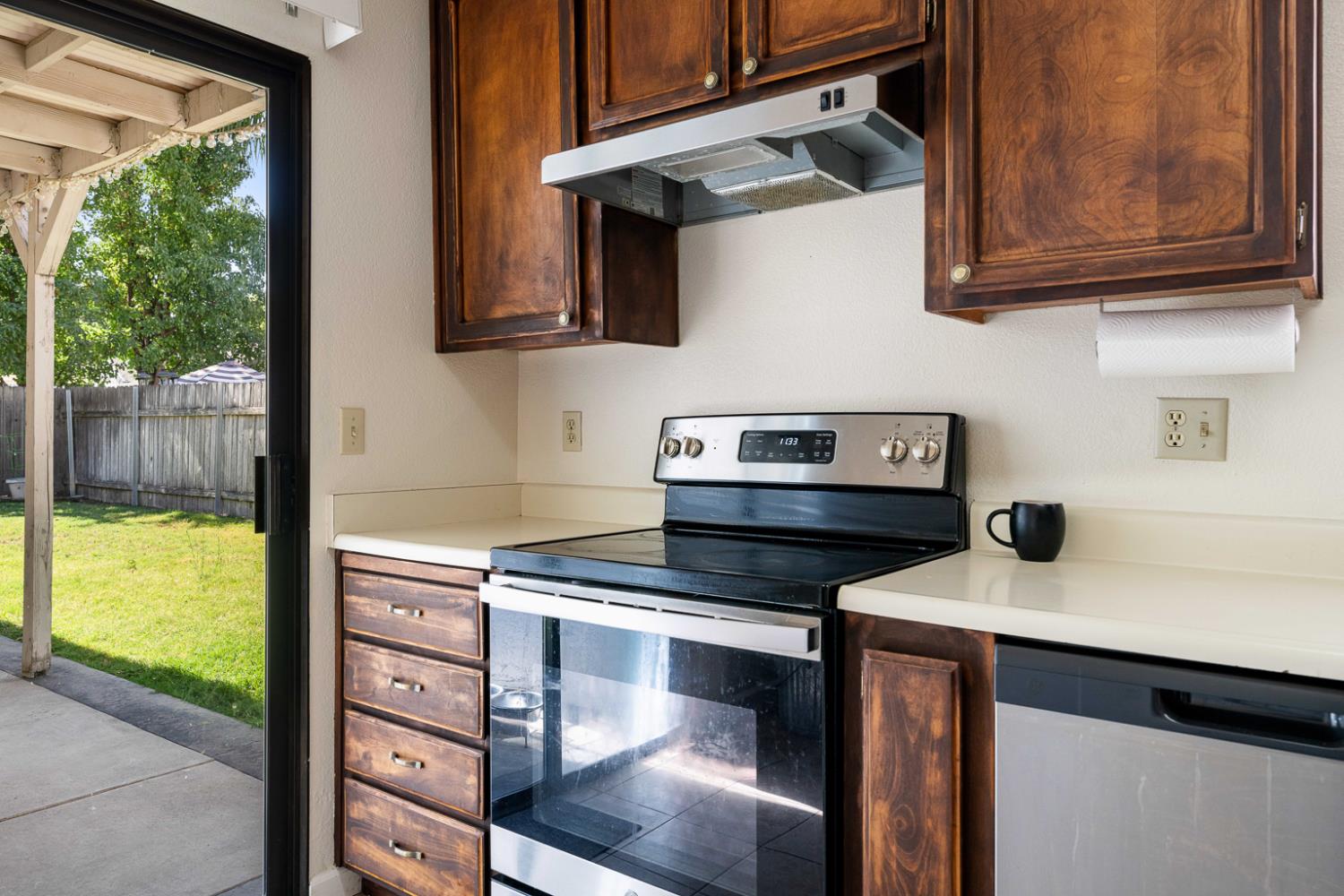 10 Shady Lake Court