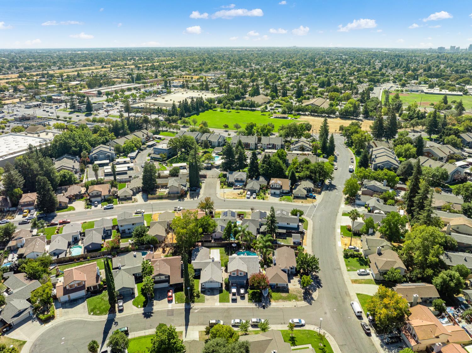 10 Shady Lake Court