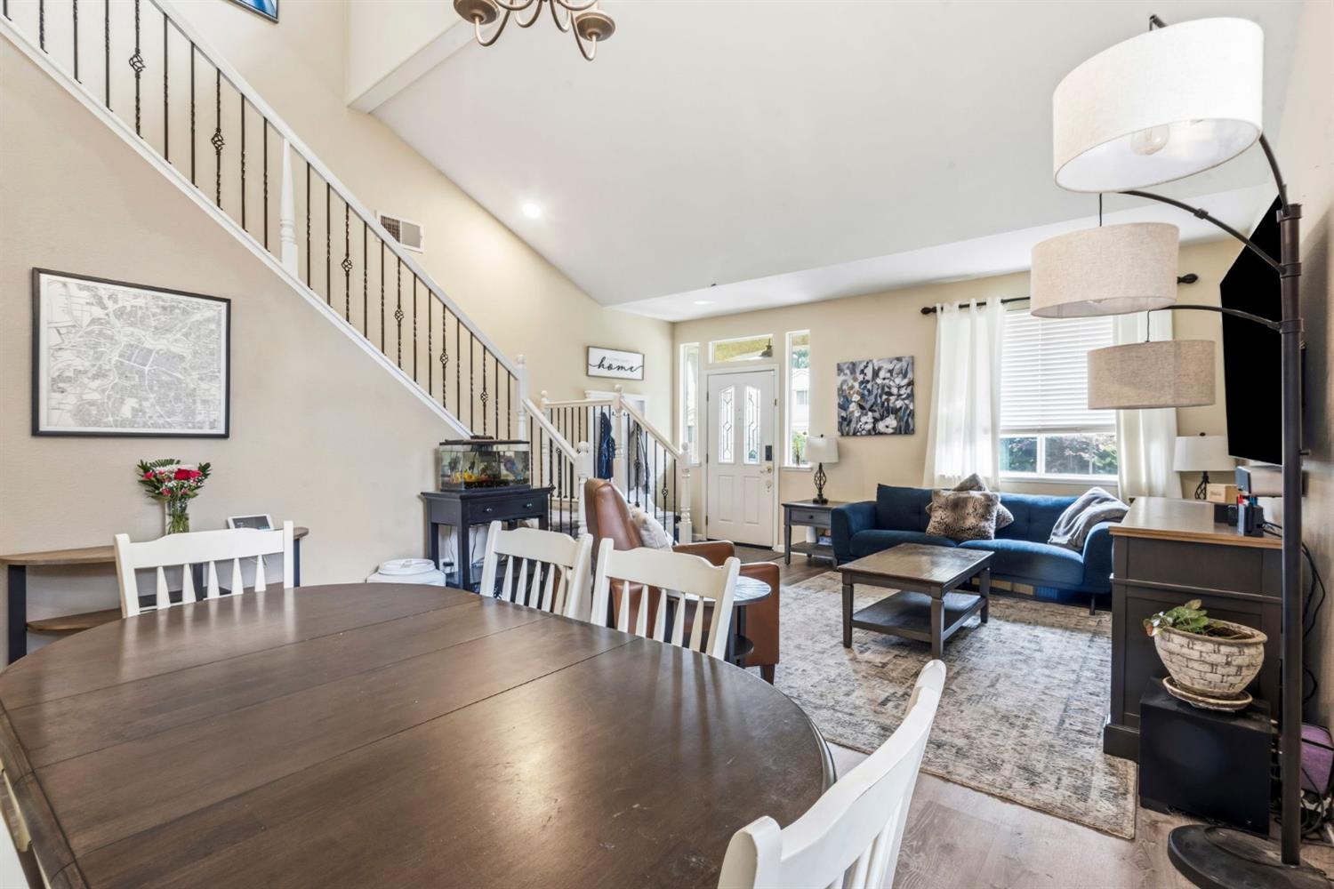 11 Two Rivers Court