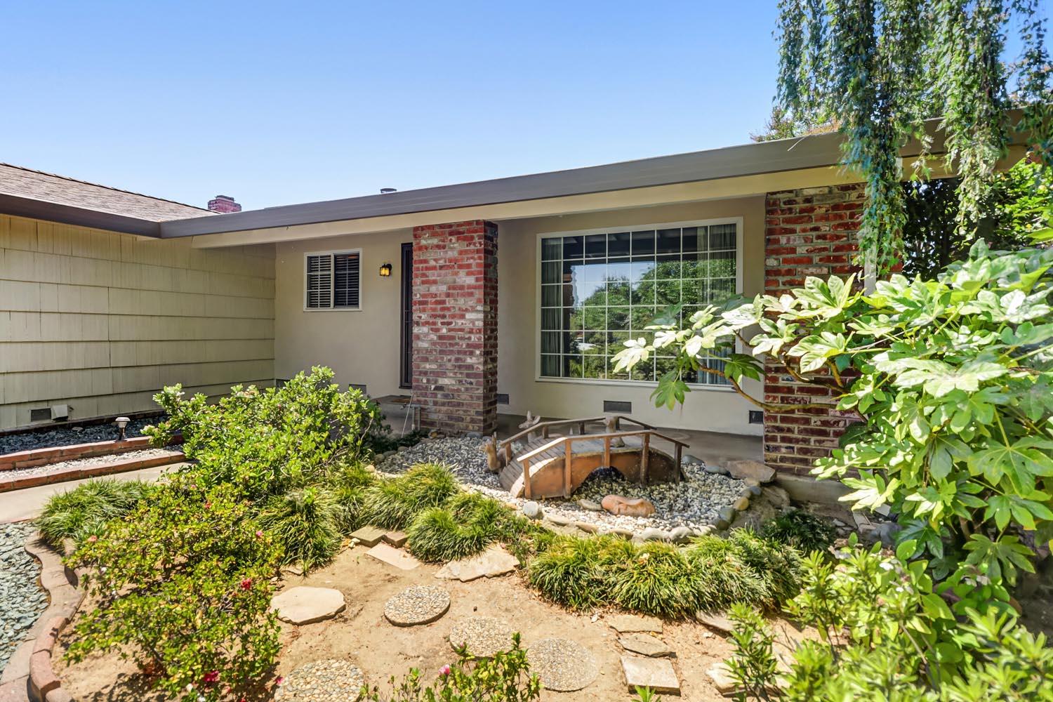 8944 New Dawn Drive