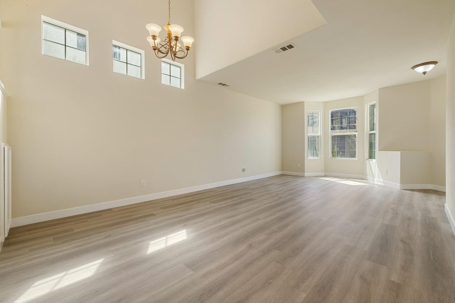 1820 Caleb Circle