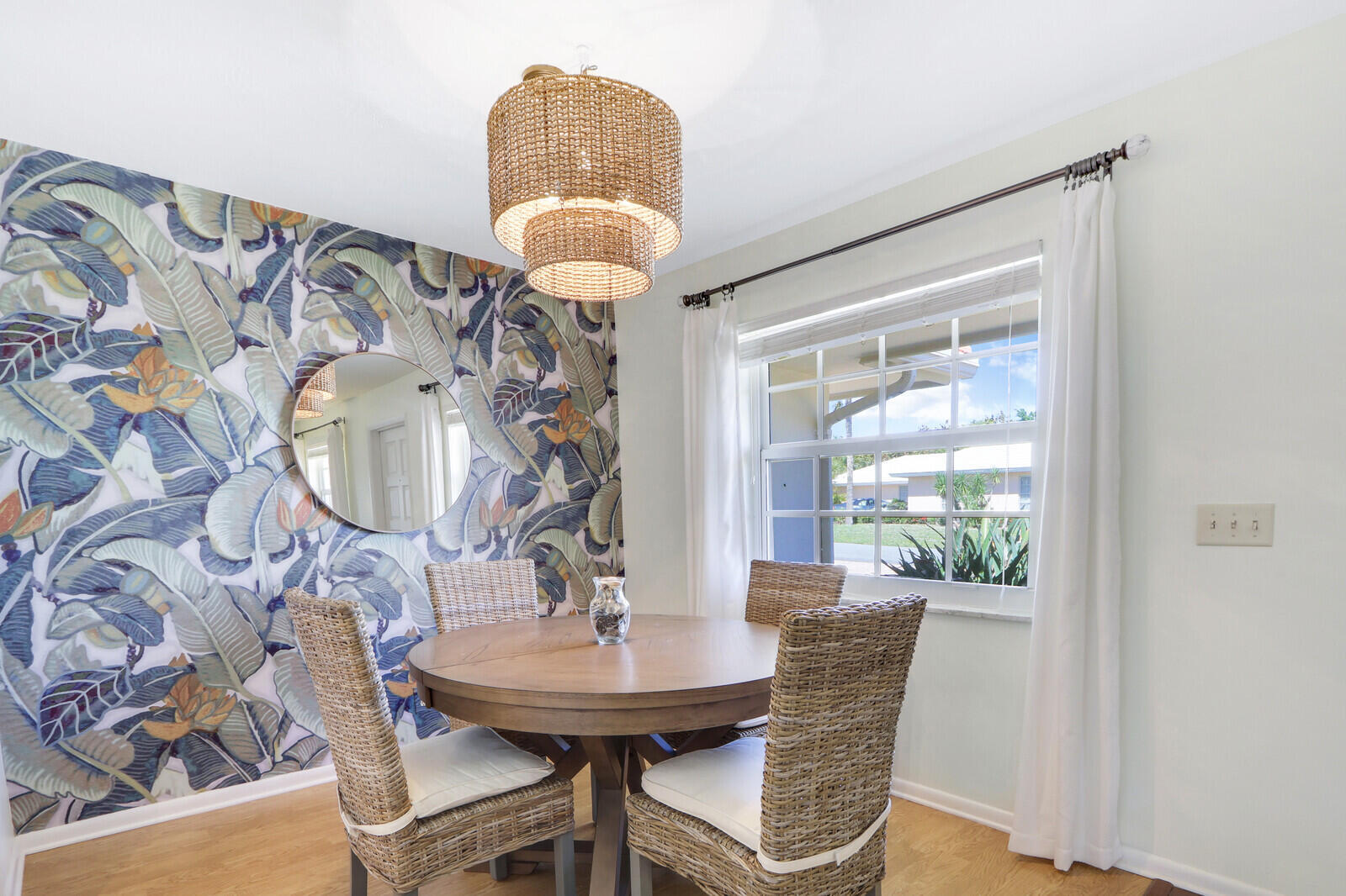 8574 SE Seagrape Way