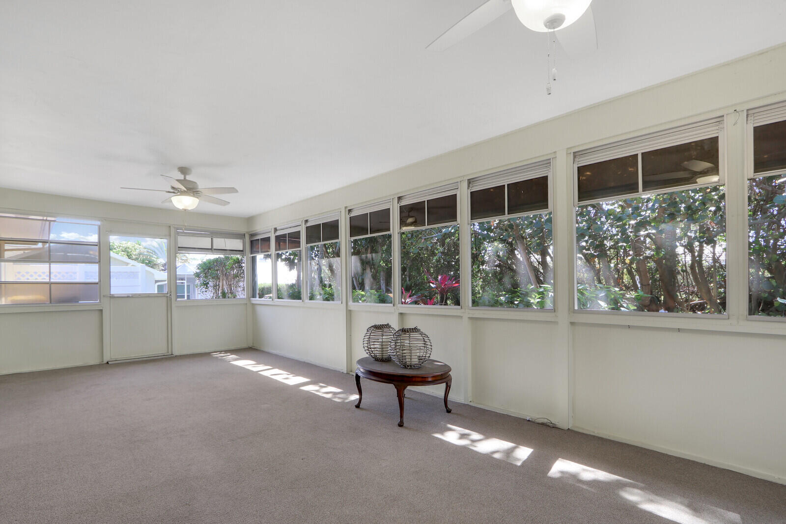 8574 SE Seagrape Way