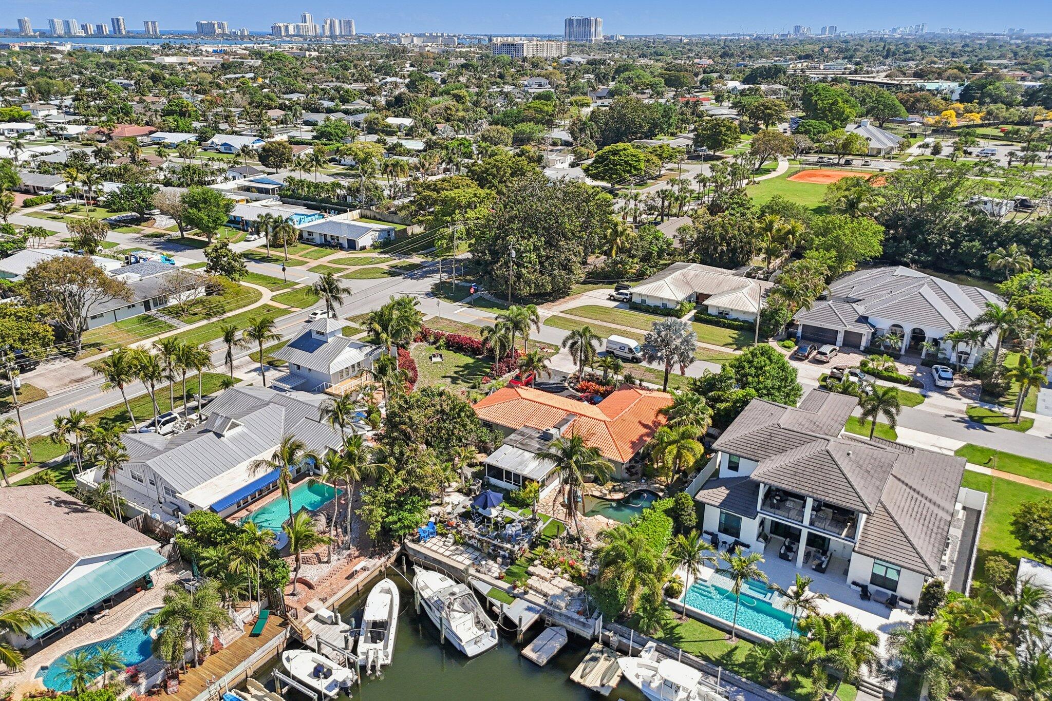 605 Inlet Road