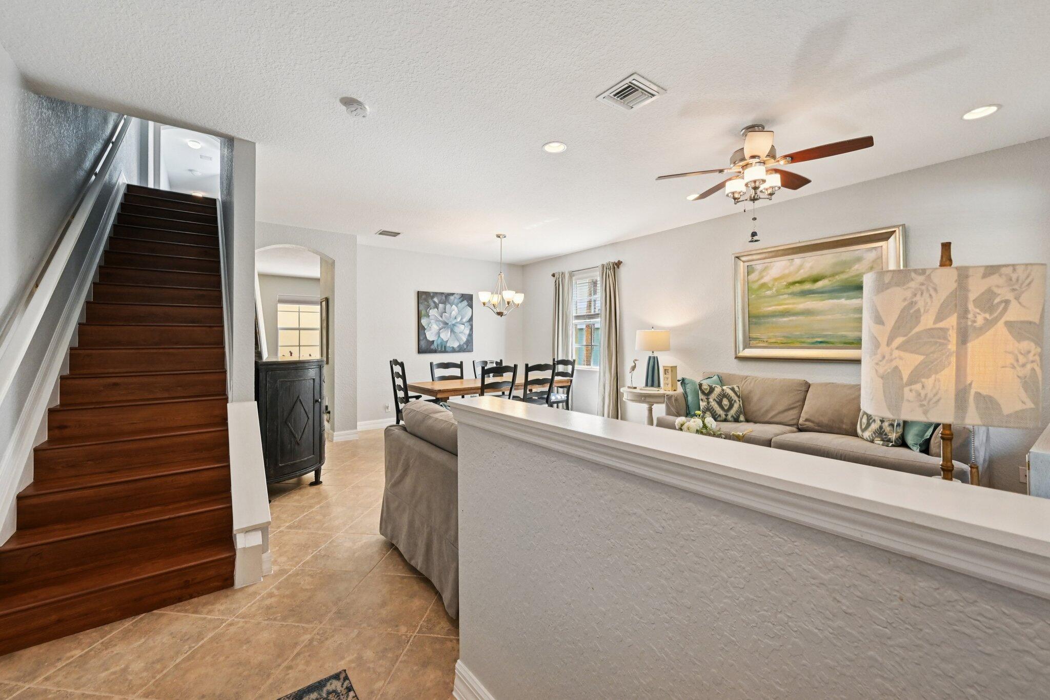 110 E Pigeon Plum Drive