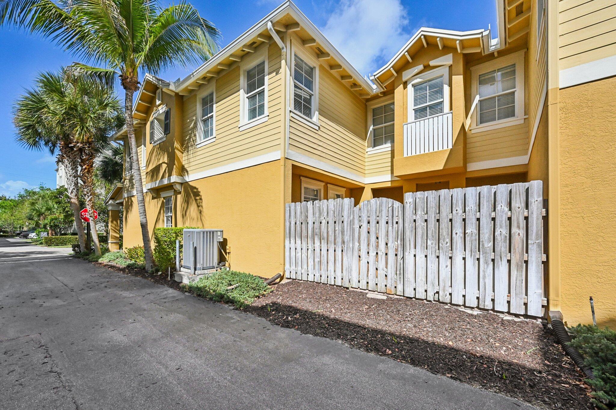 110 E Pigeon Plum Drive