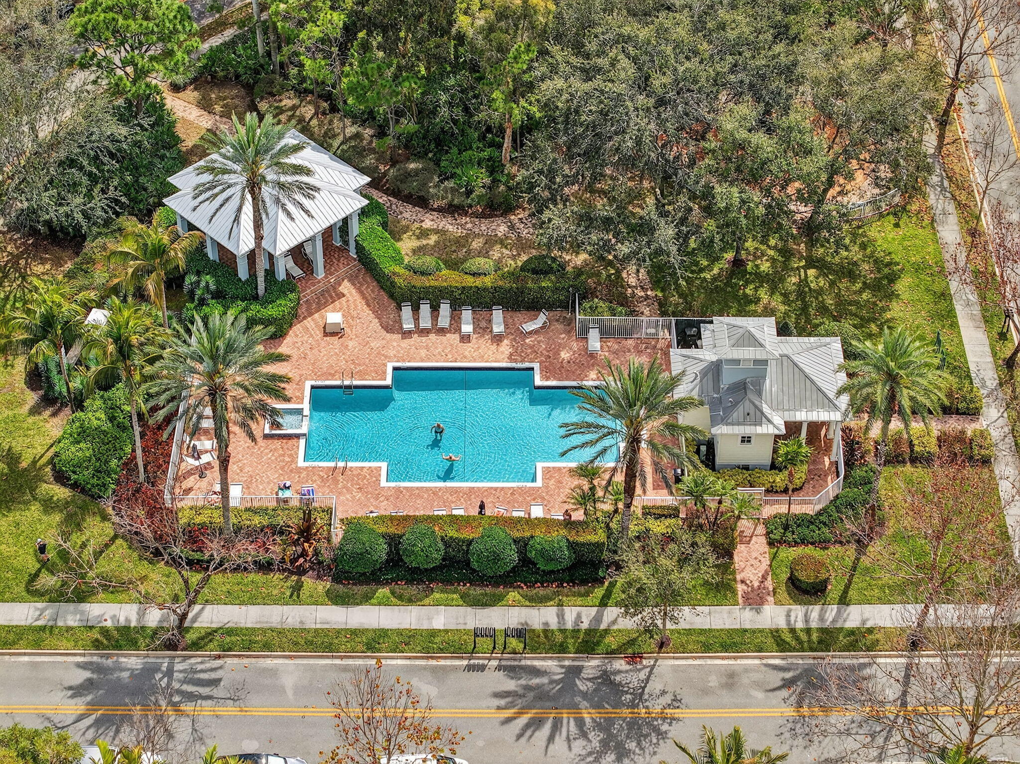 110 E Pigeon Plum Drive