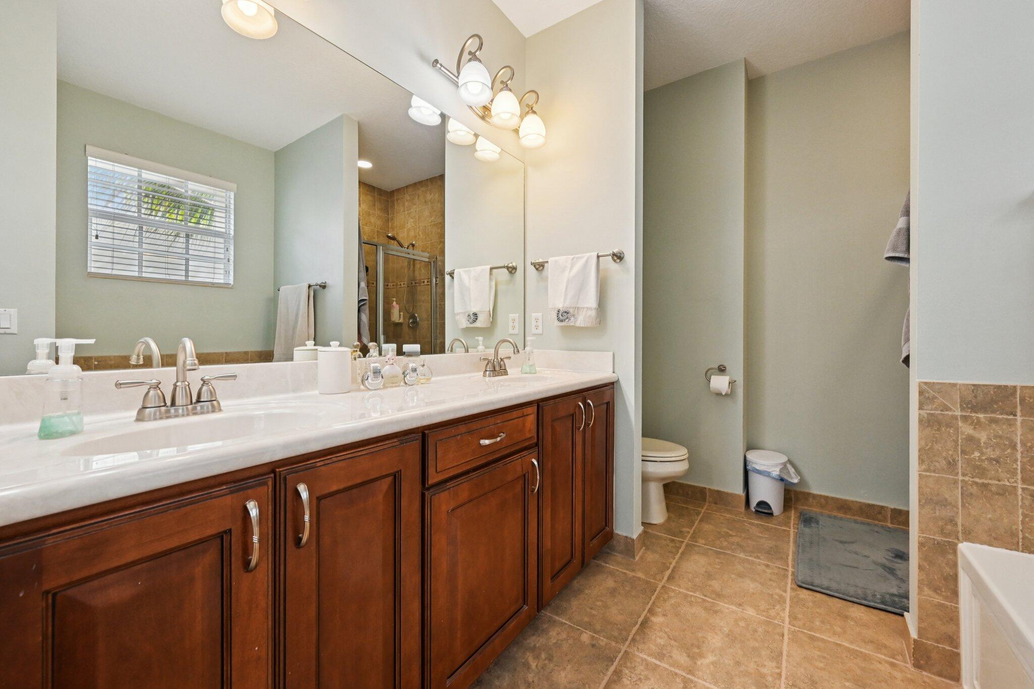 110 E Pigeon Plum Drive