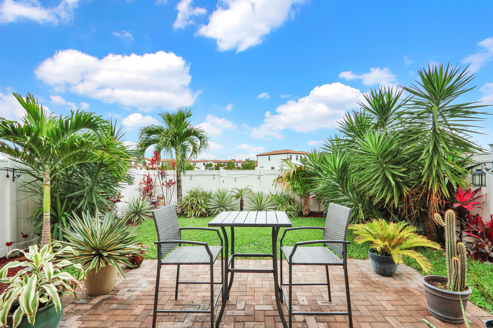 3010 King Palm Way
