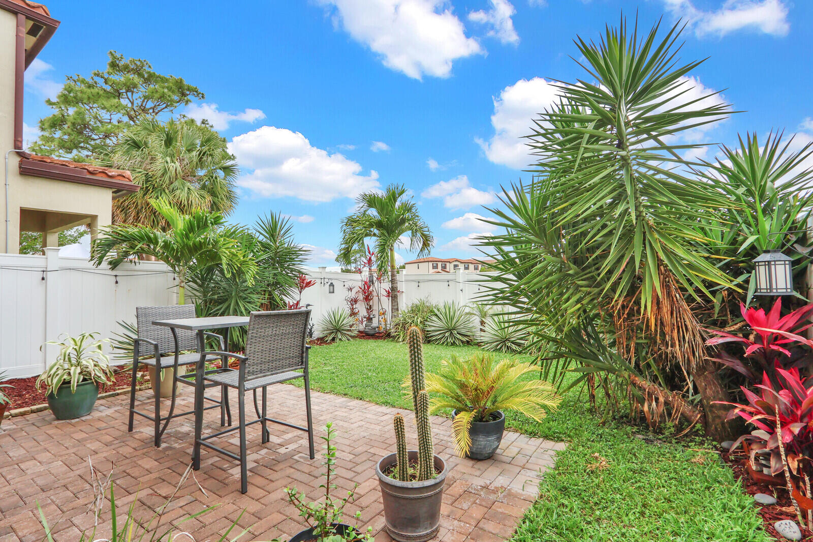3010 King Palm Way
