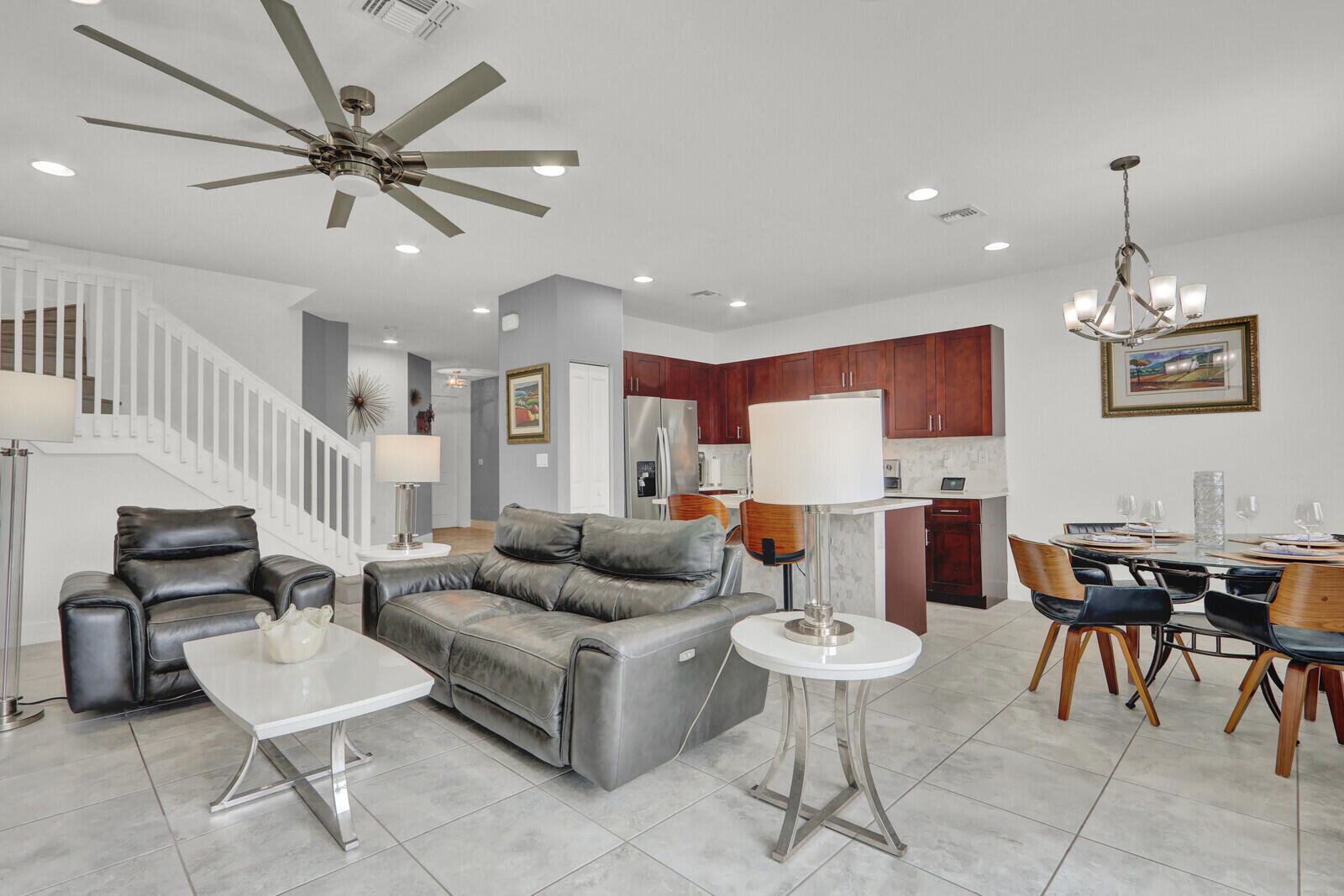 3010 King Palm Way