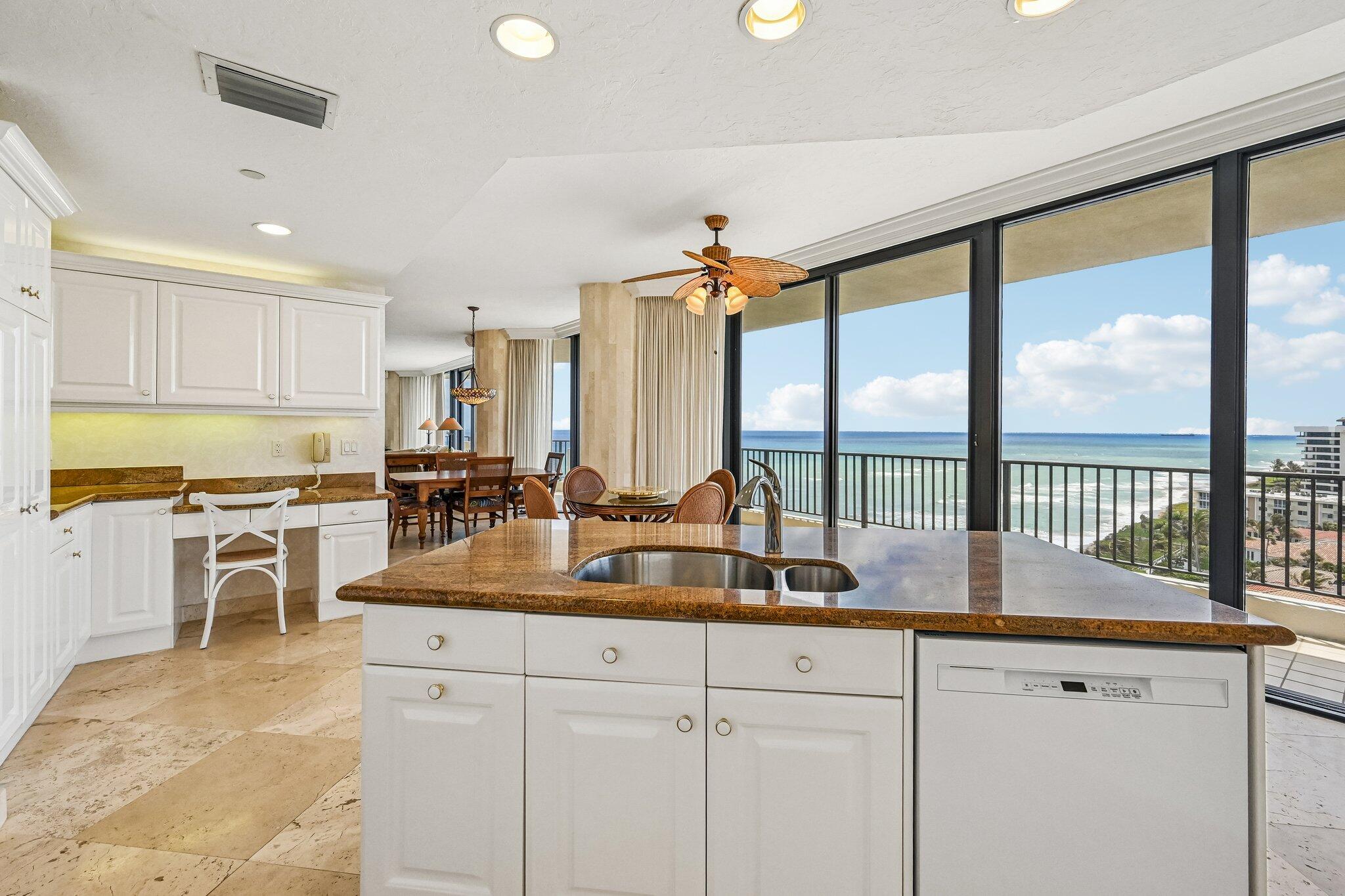 800 Ocean Drive 1105