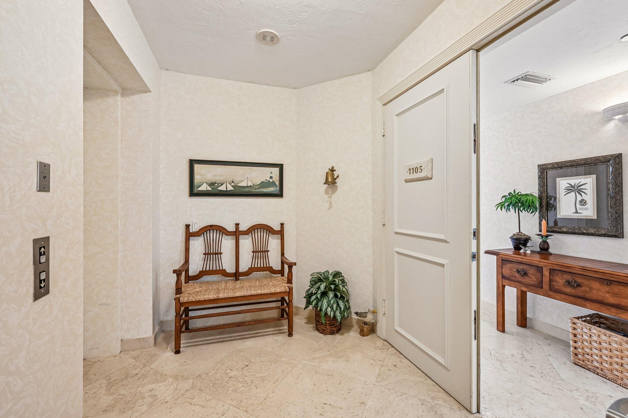 800 Ocean Drive 1105