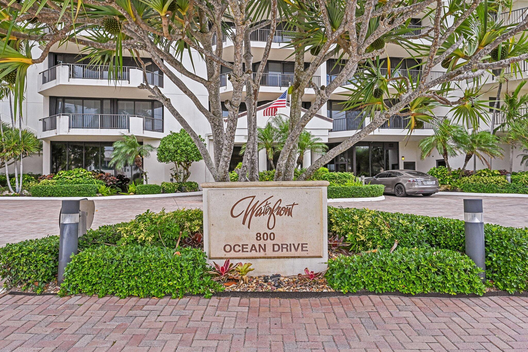 800 Ocean Drive 1105