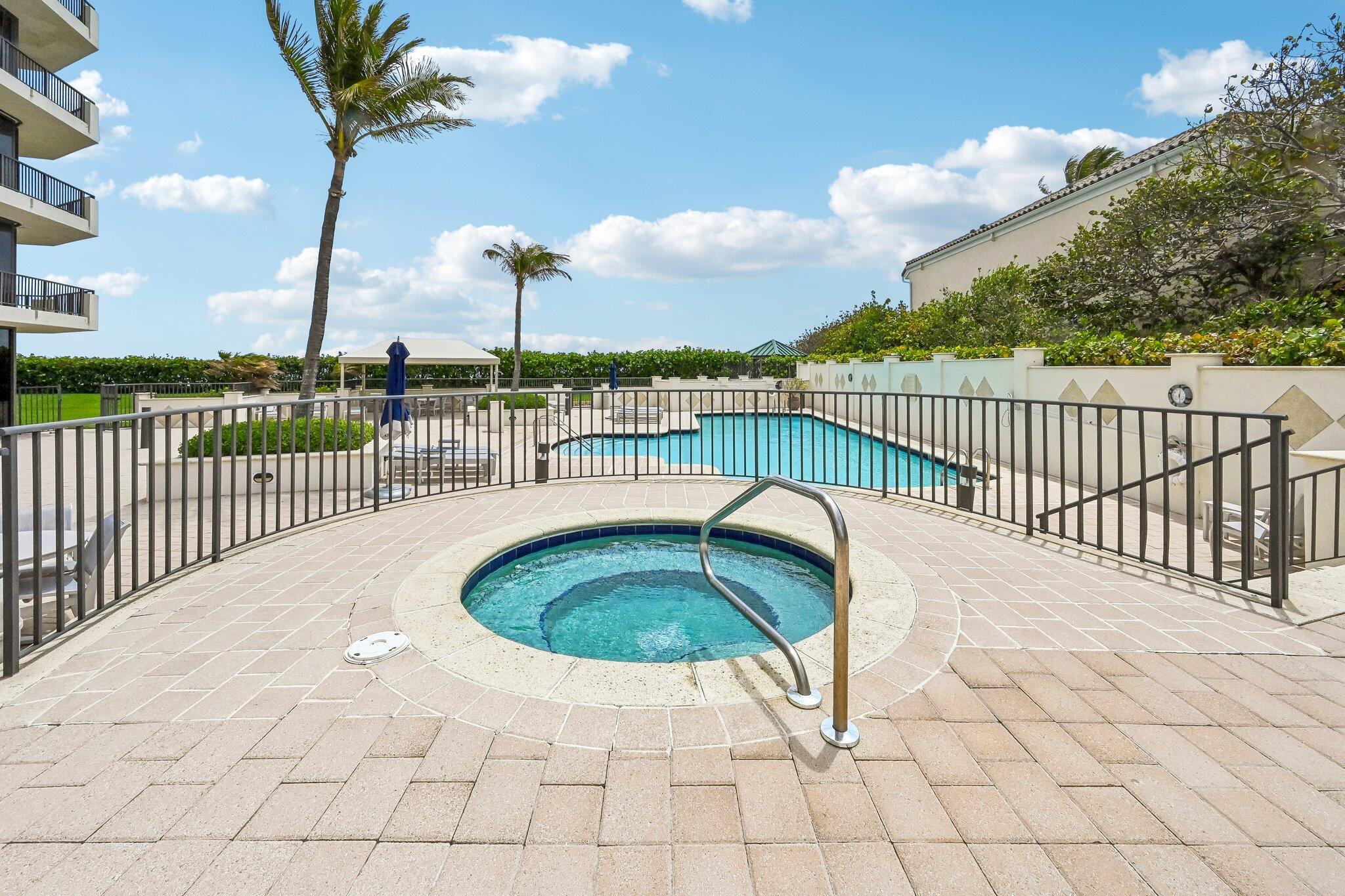 800 Ocean Drive 1105