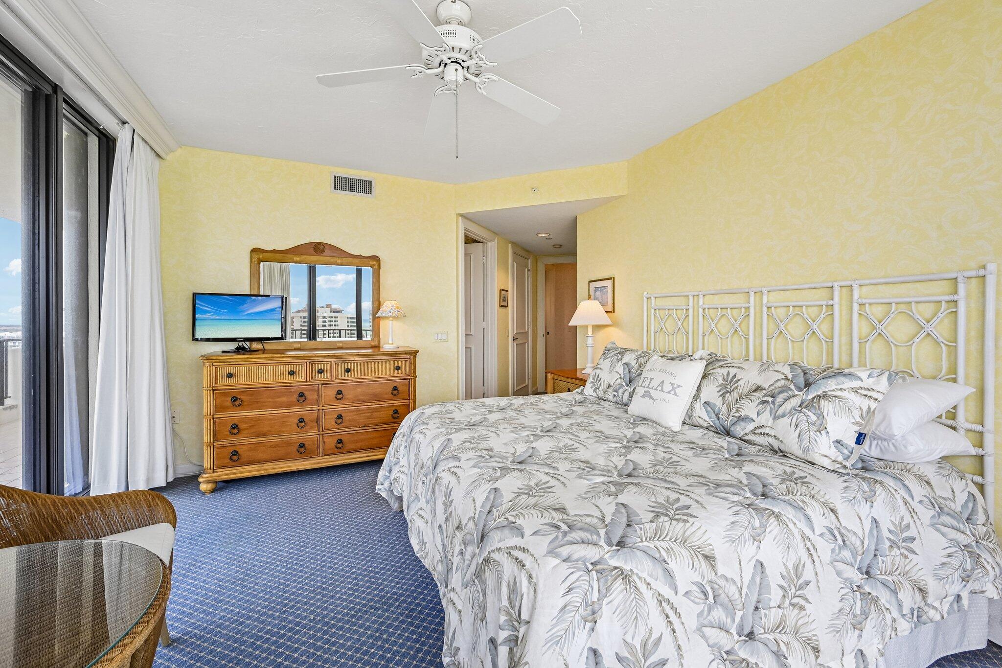 800 Ocean Drive 1105