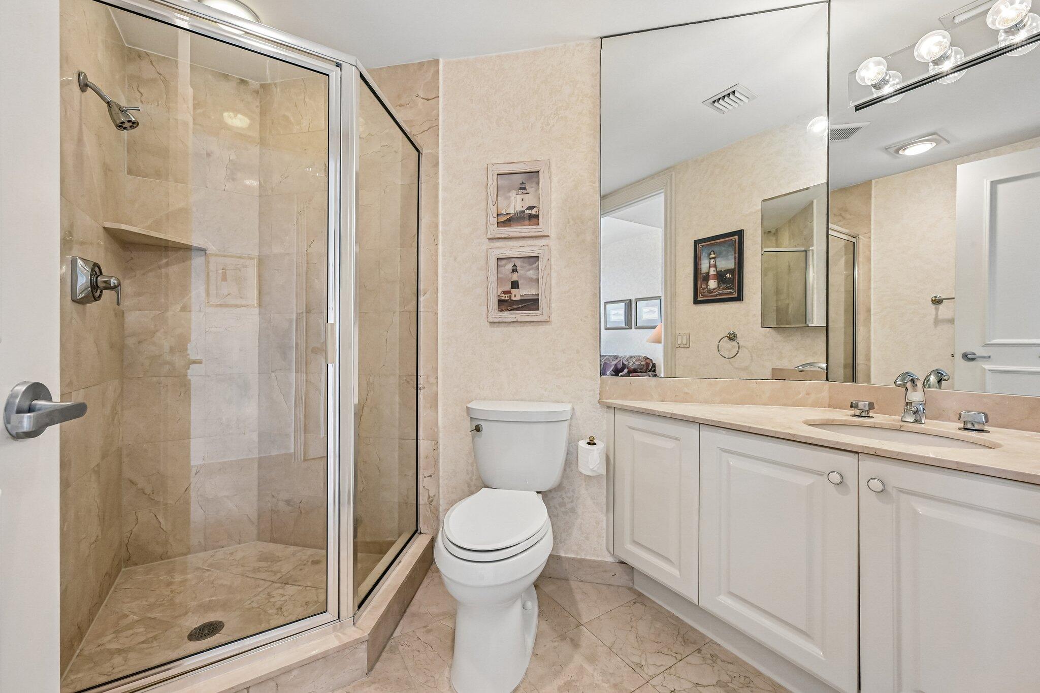 800 Ocean Drive 1105