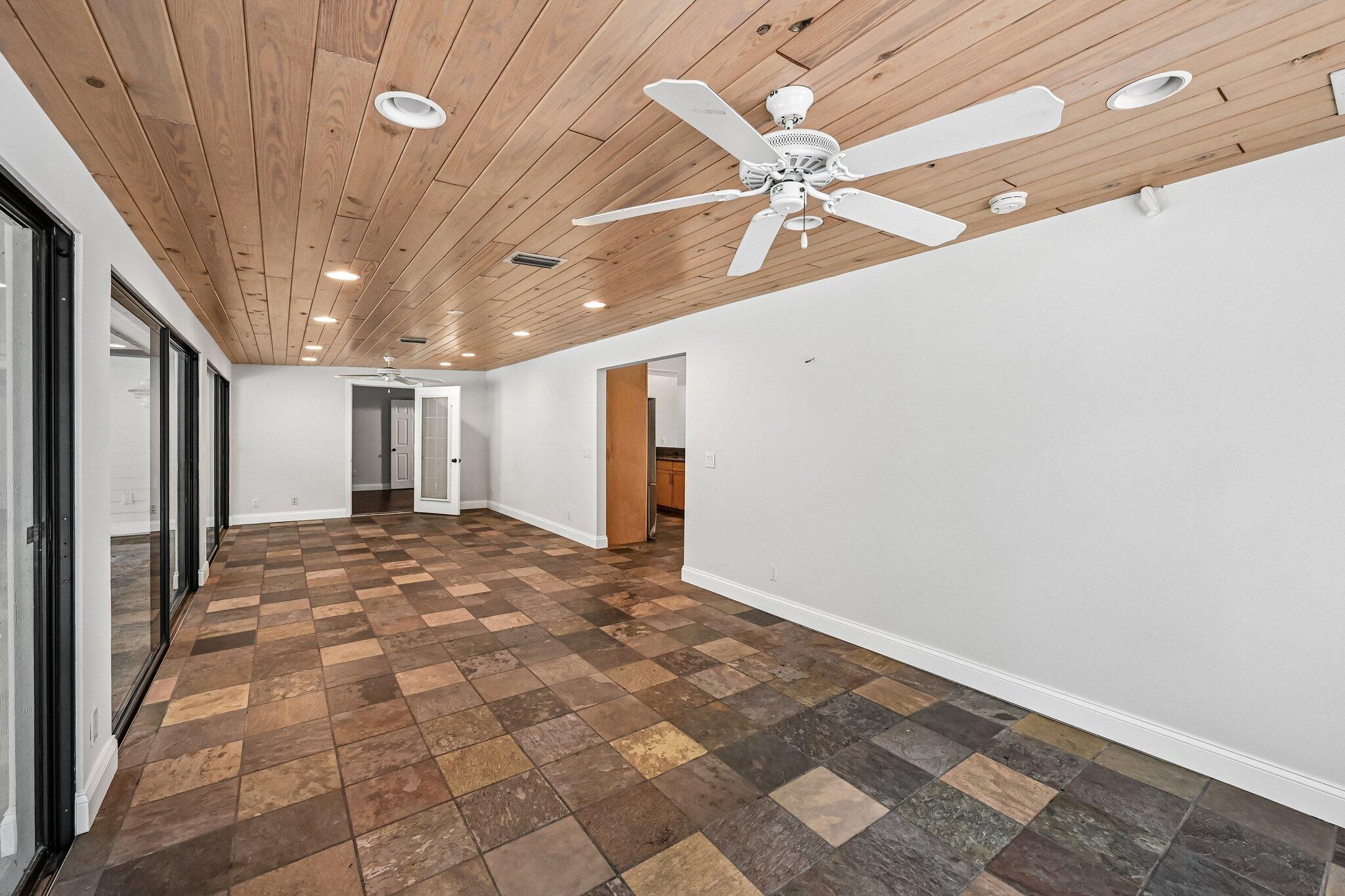 16700 96th Terrace N