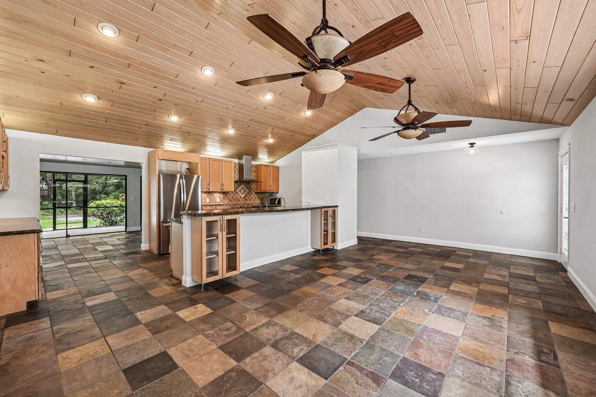 16700 96th Terrace N