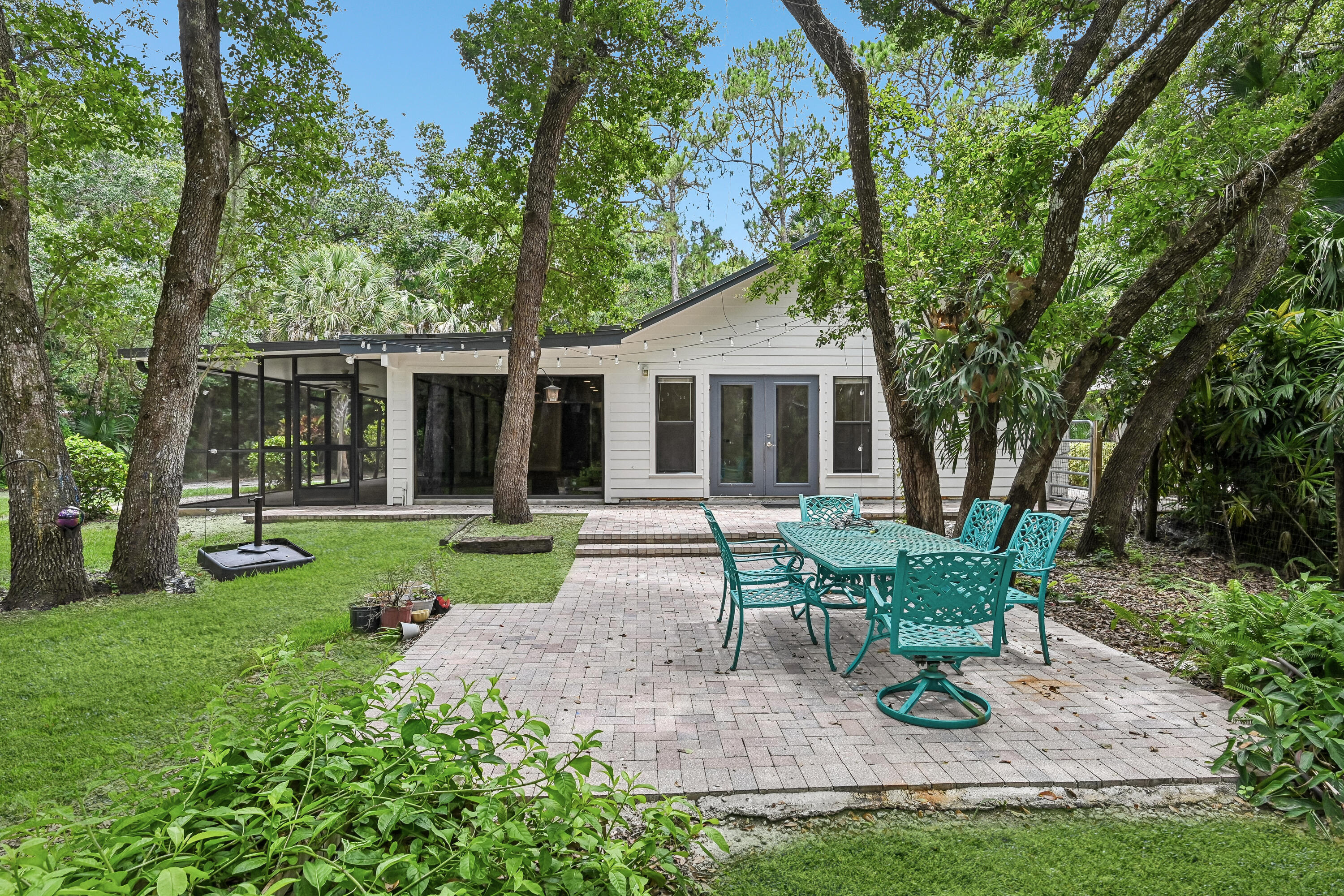16700 96th Terrace N