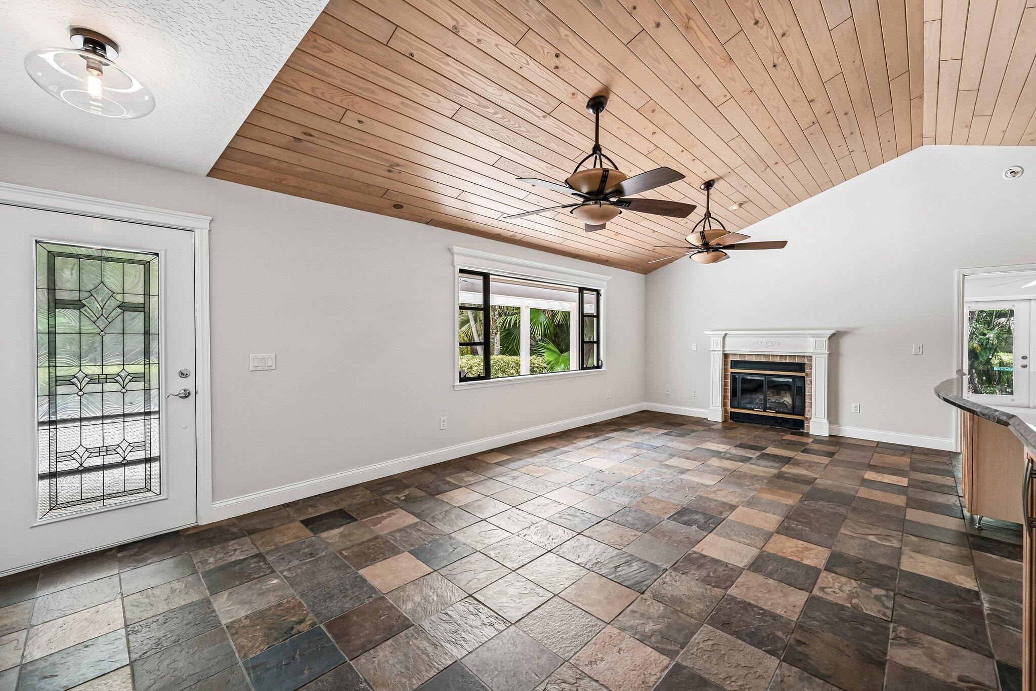 16700 96th Terrace N