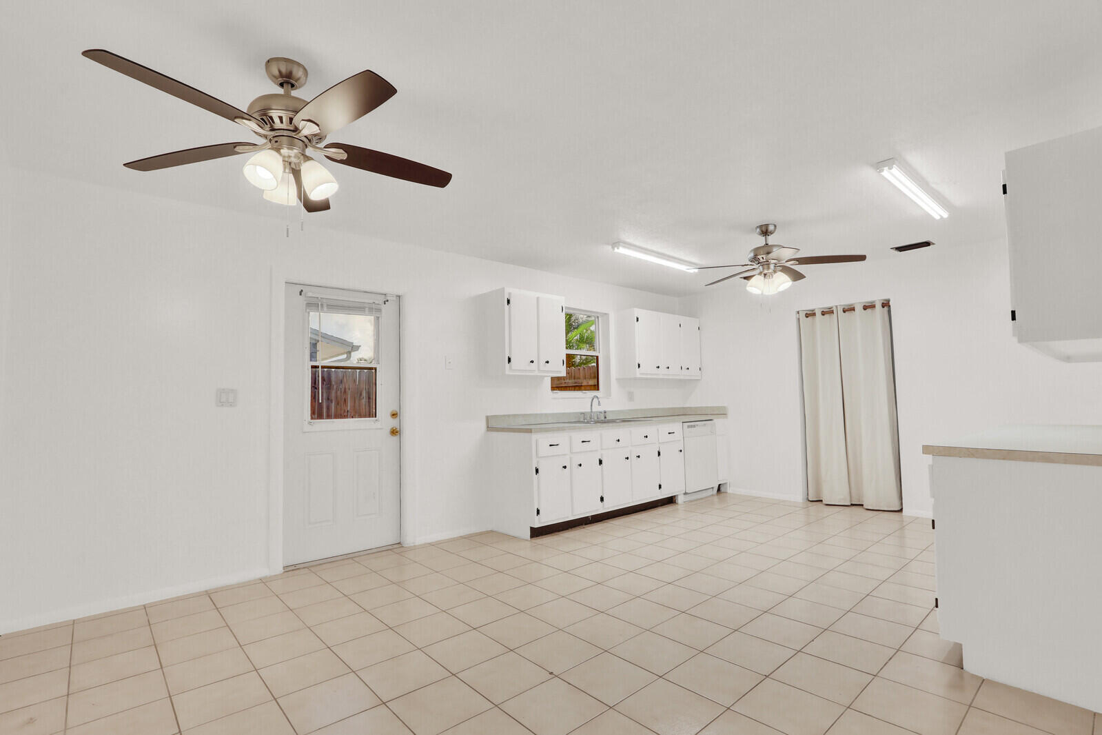 357 Garden Boulevard