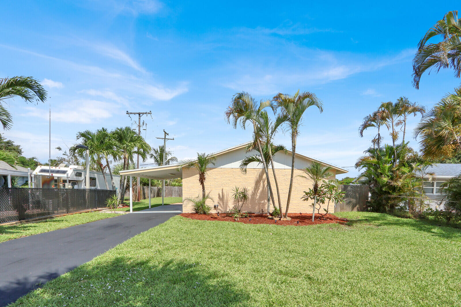 357 Garden Boulevard