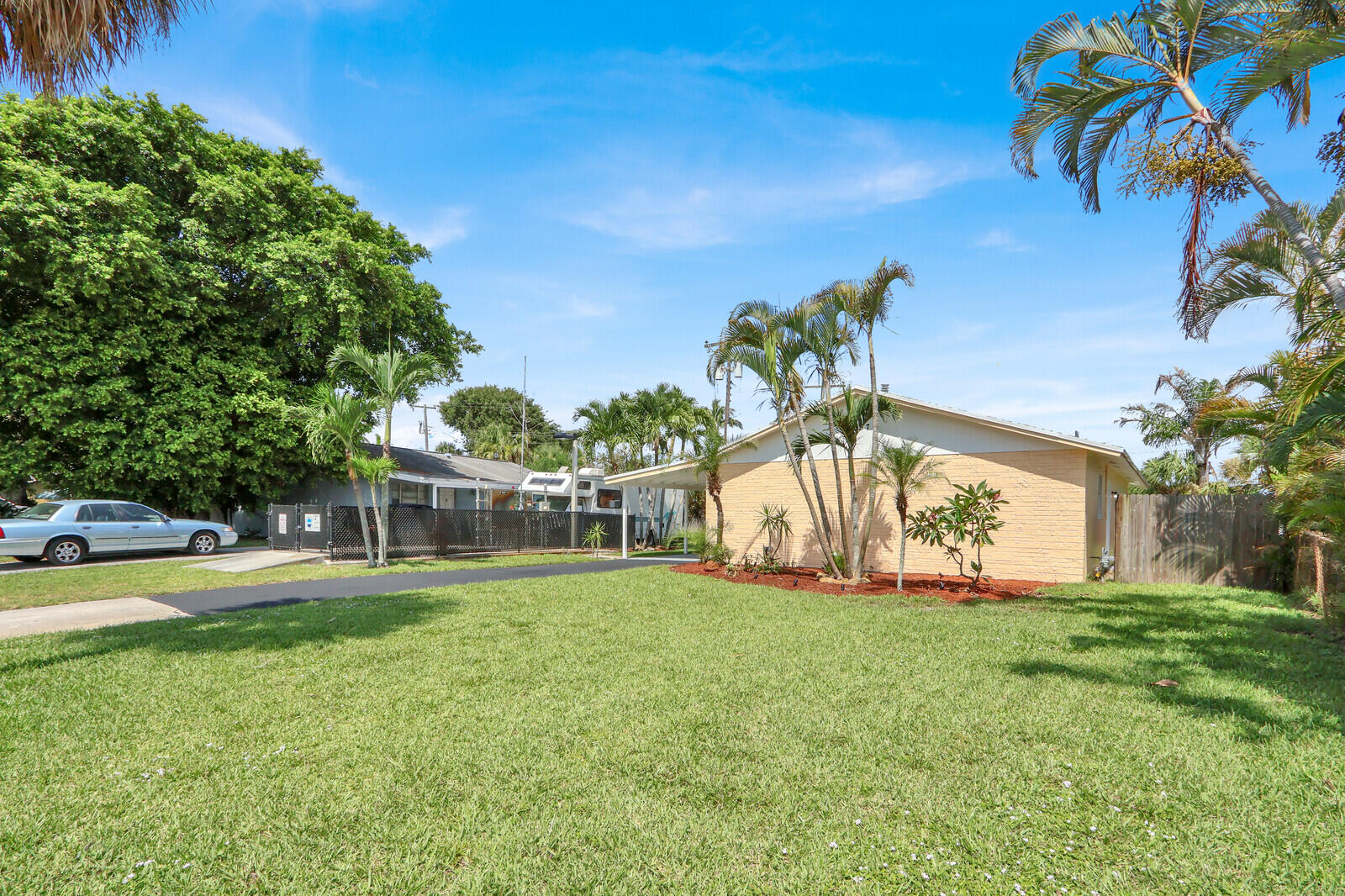 357 Garden Boulevard