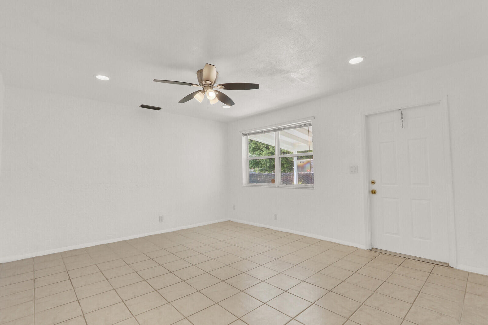 357 Garden Boulevard