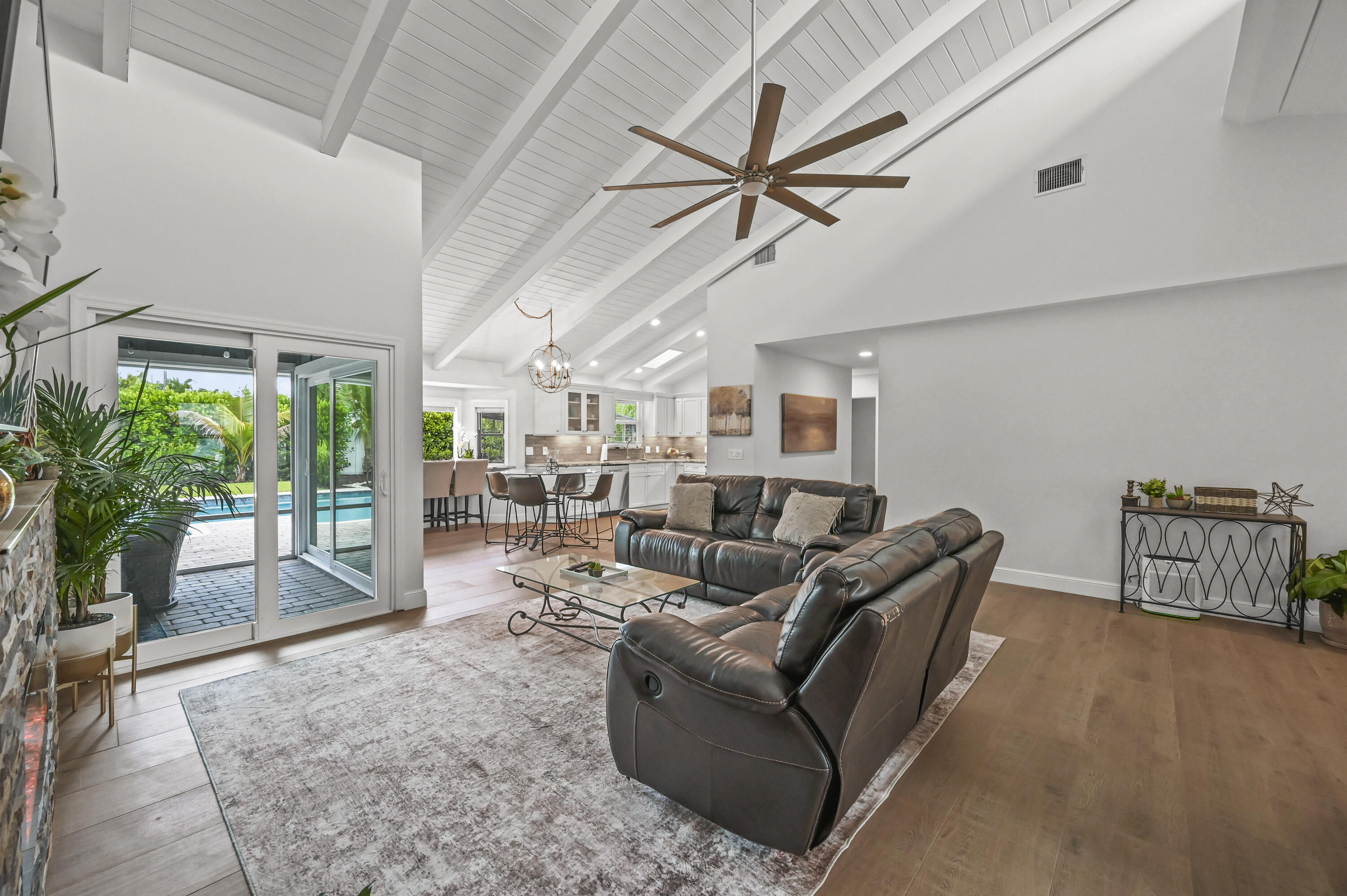 1102 Kriss Lane