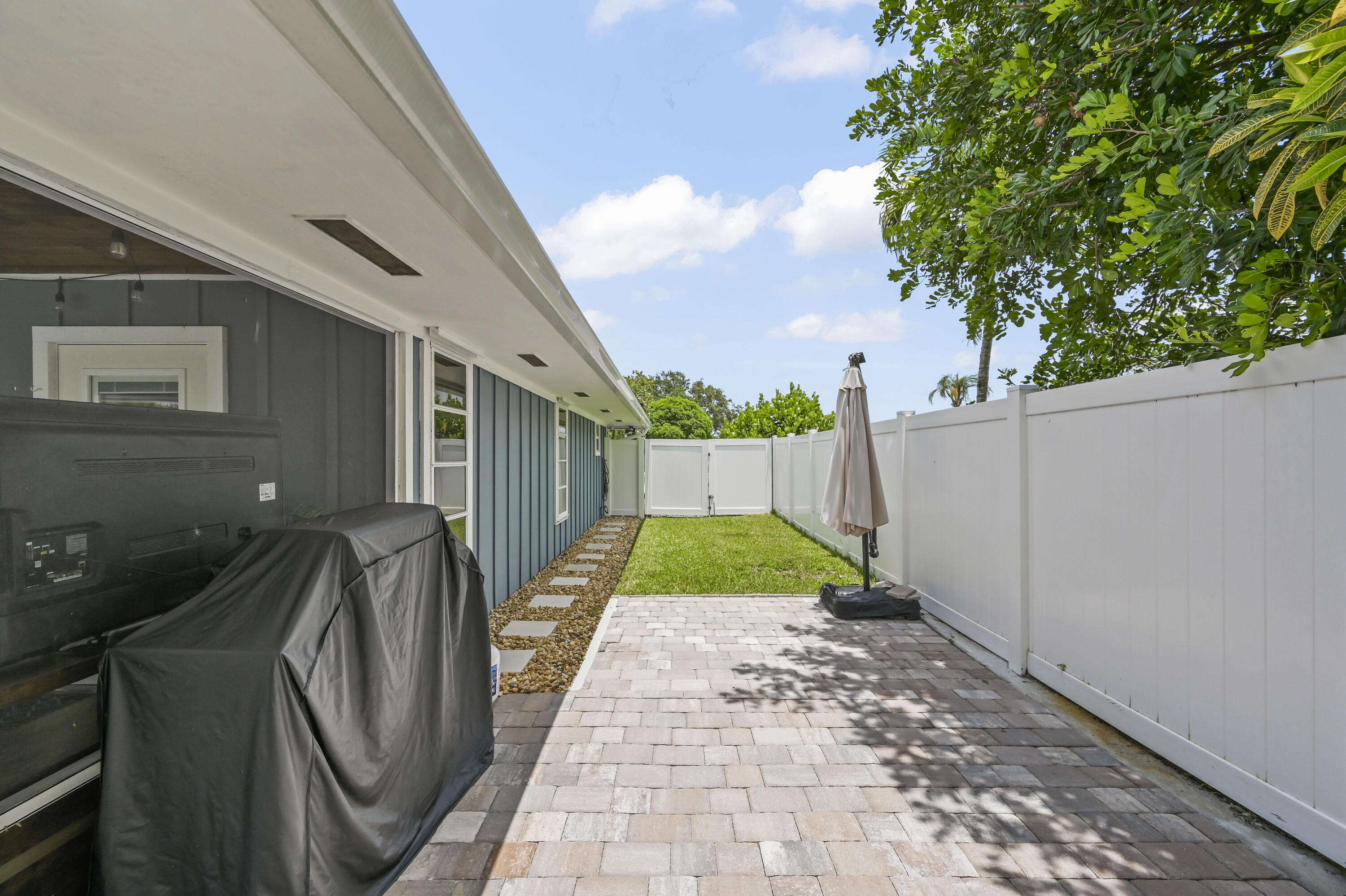 1102 Kriss Lane