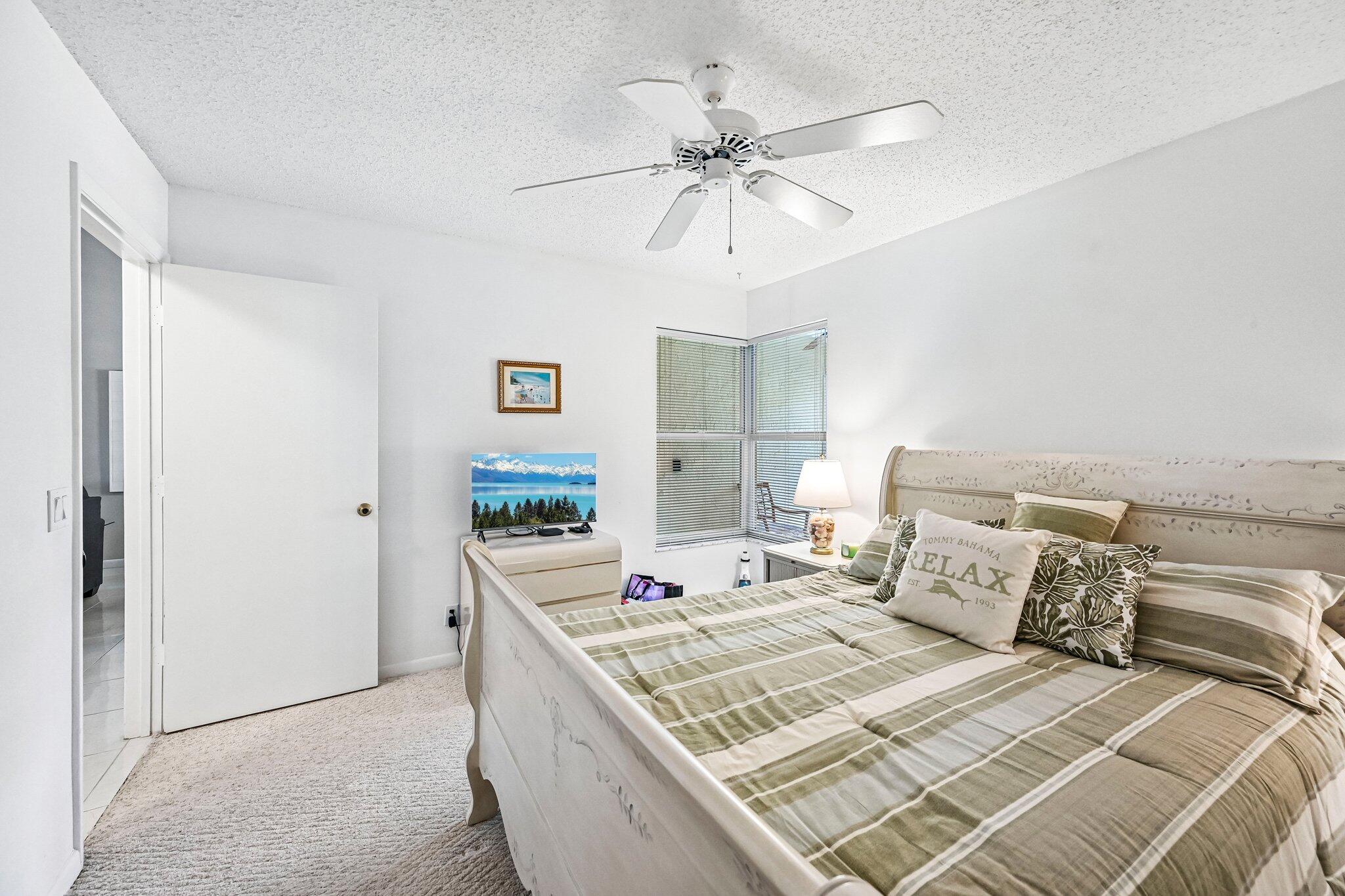10843 SE SEA PINES Circle