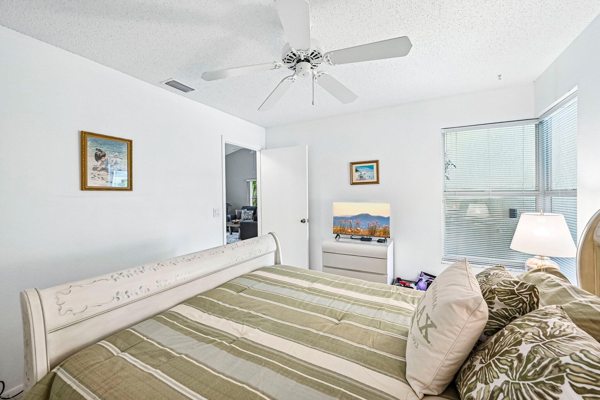 10843 SE SEA PINES Circle