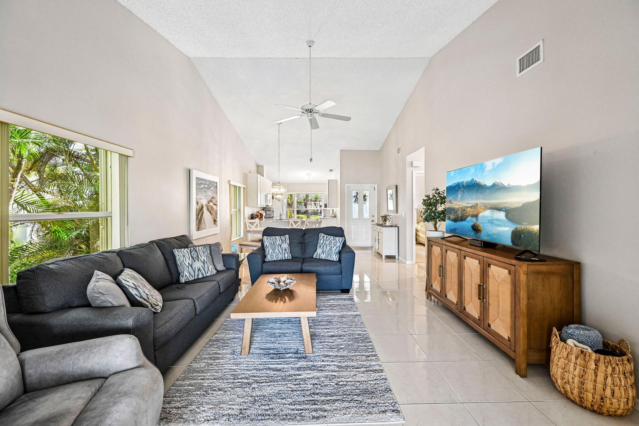 10843 SE SEA PINES Circle