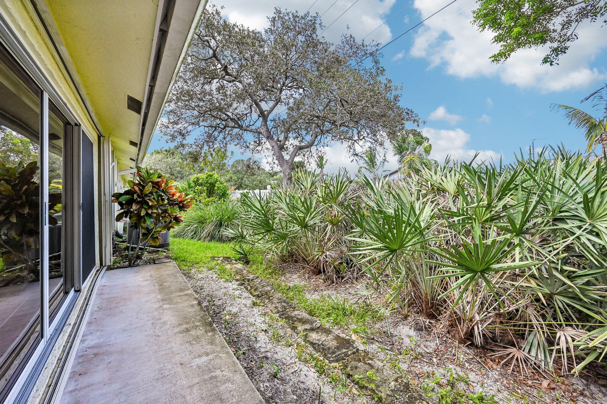 10843 SE SEA PINES Circle