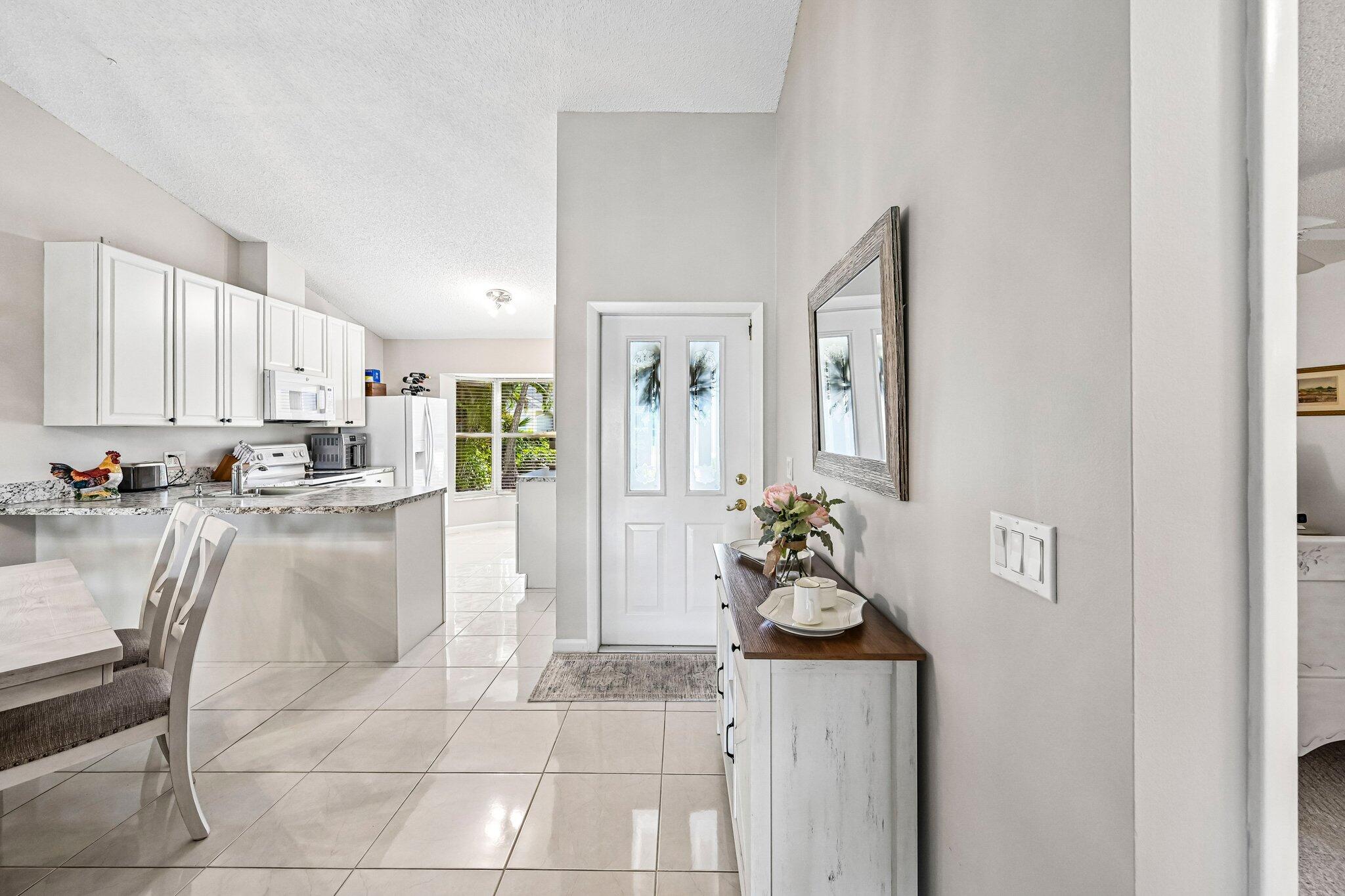 10843 SE SEA PINES Circle