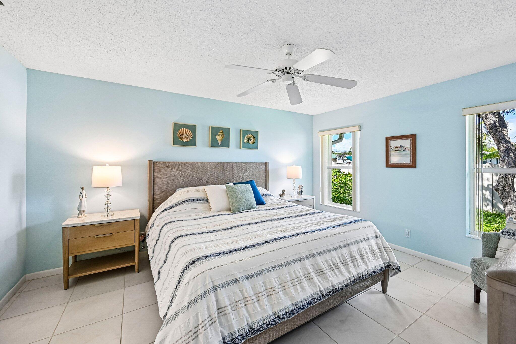 10843 SE SEA PINES Circle
