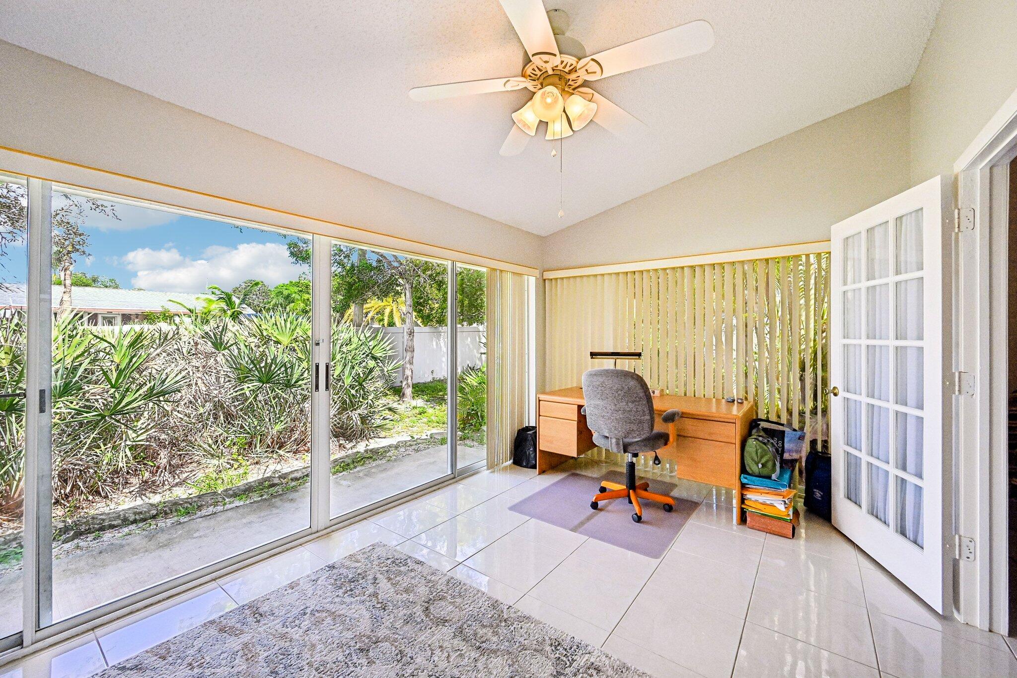 10843 SE SEA PINES Circle