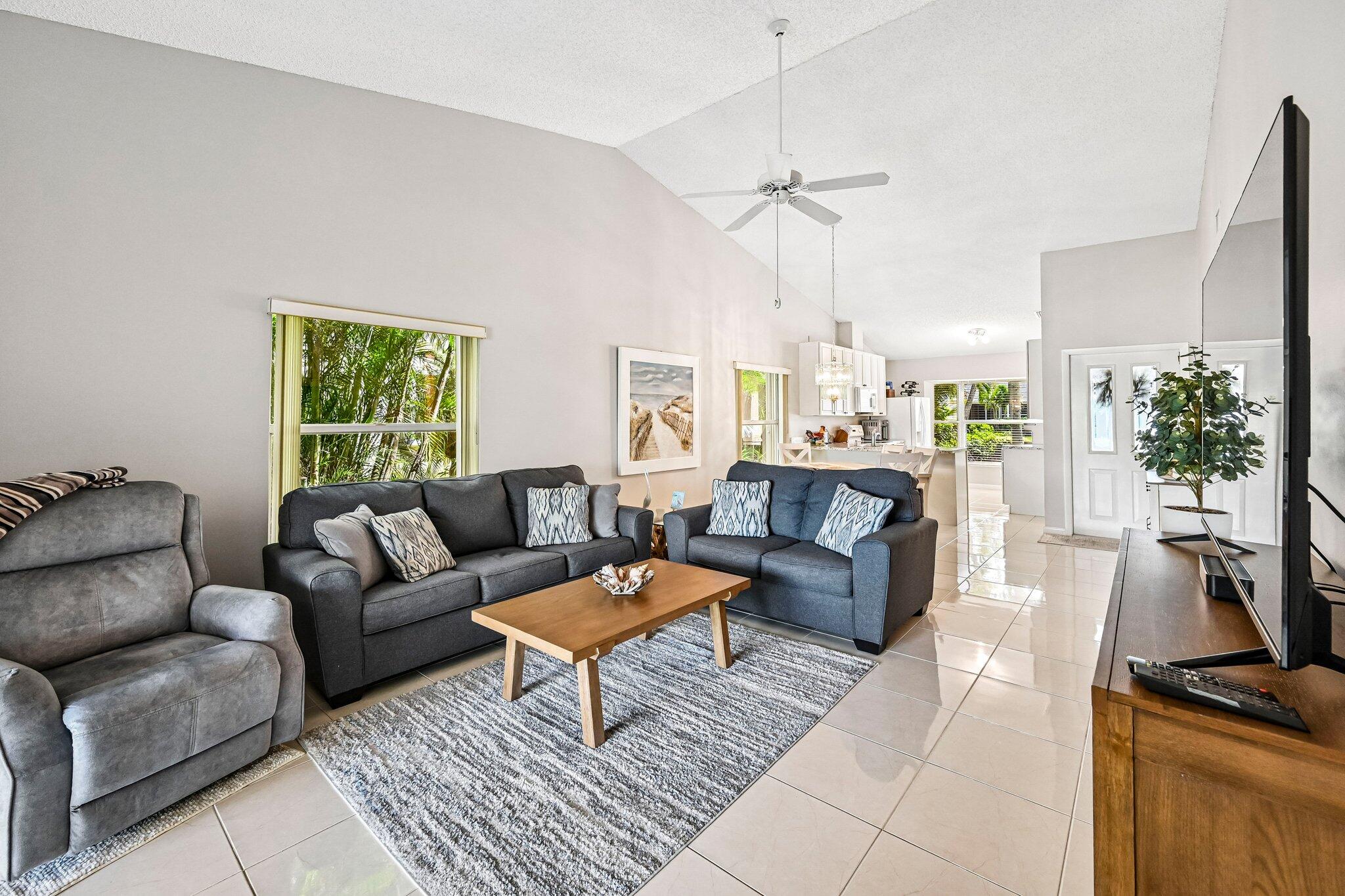 10843 SE SEA PINES Circle