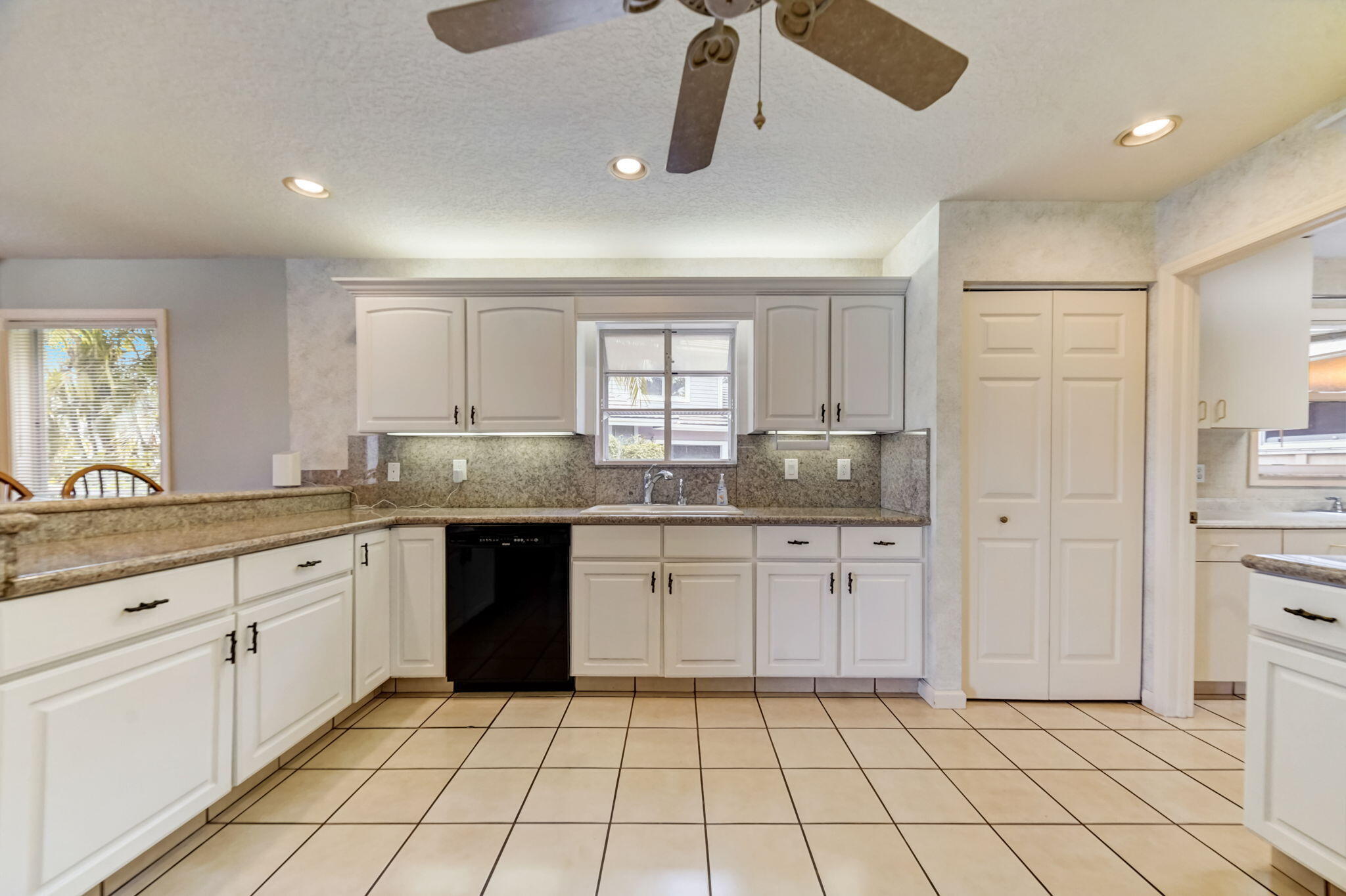 18761 SE River Ridge Road