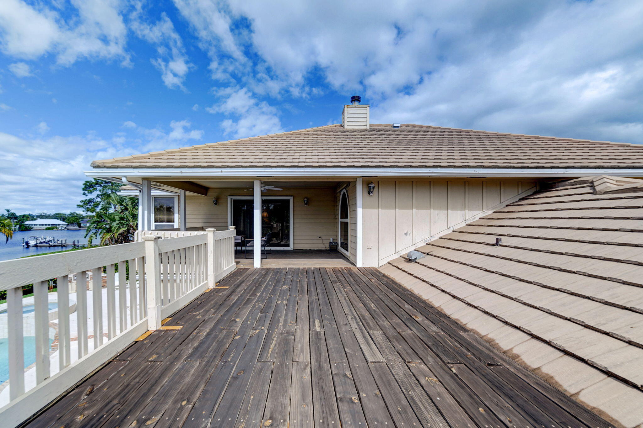 18761 SE River Ridge Road