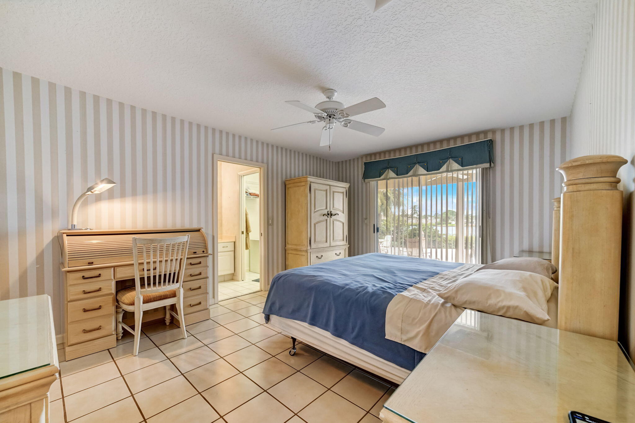 18761 SE River Ridge Road