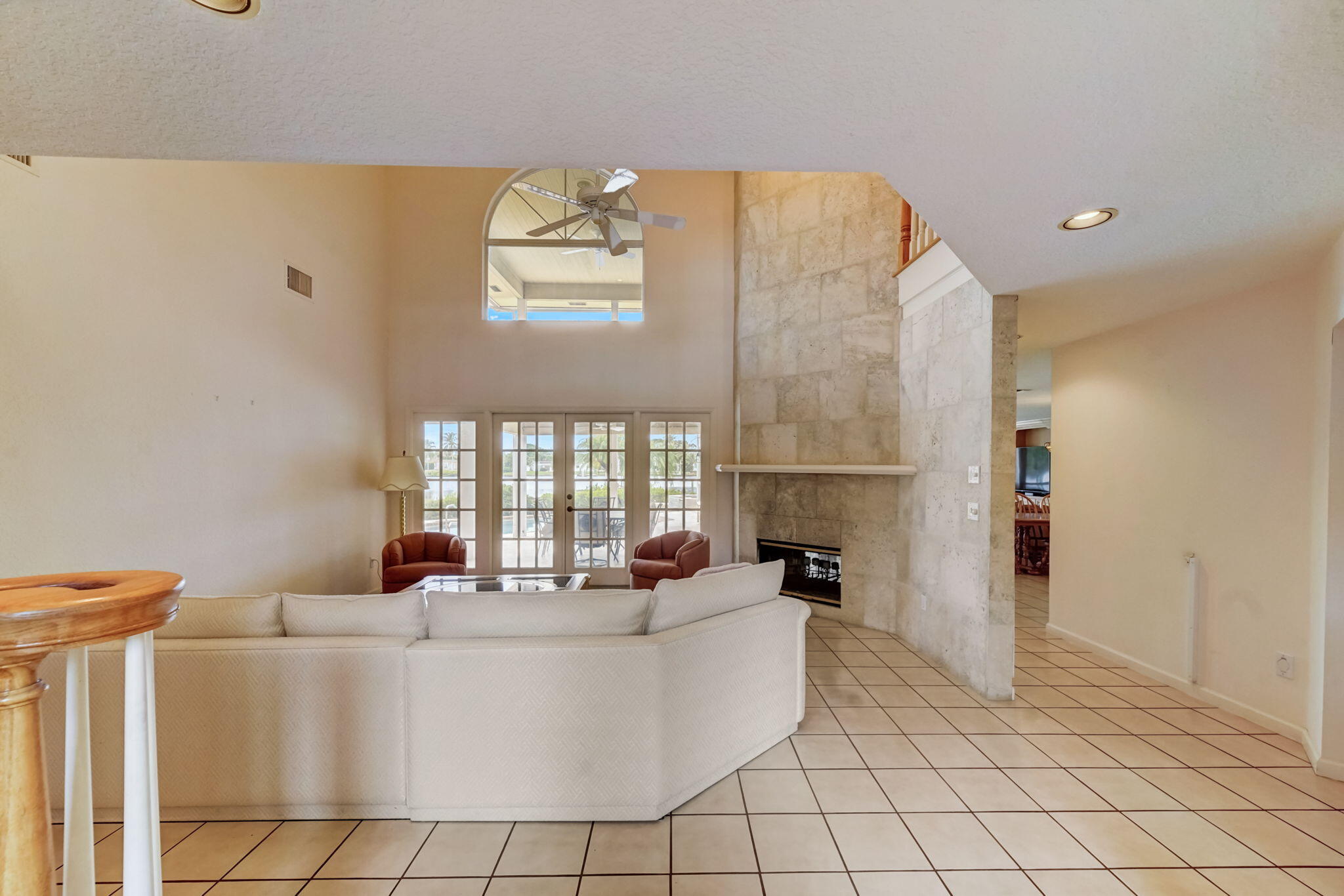 18761 SE River Ridge Road