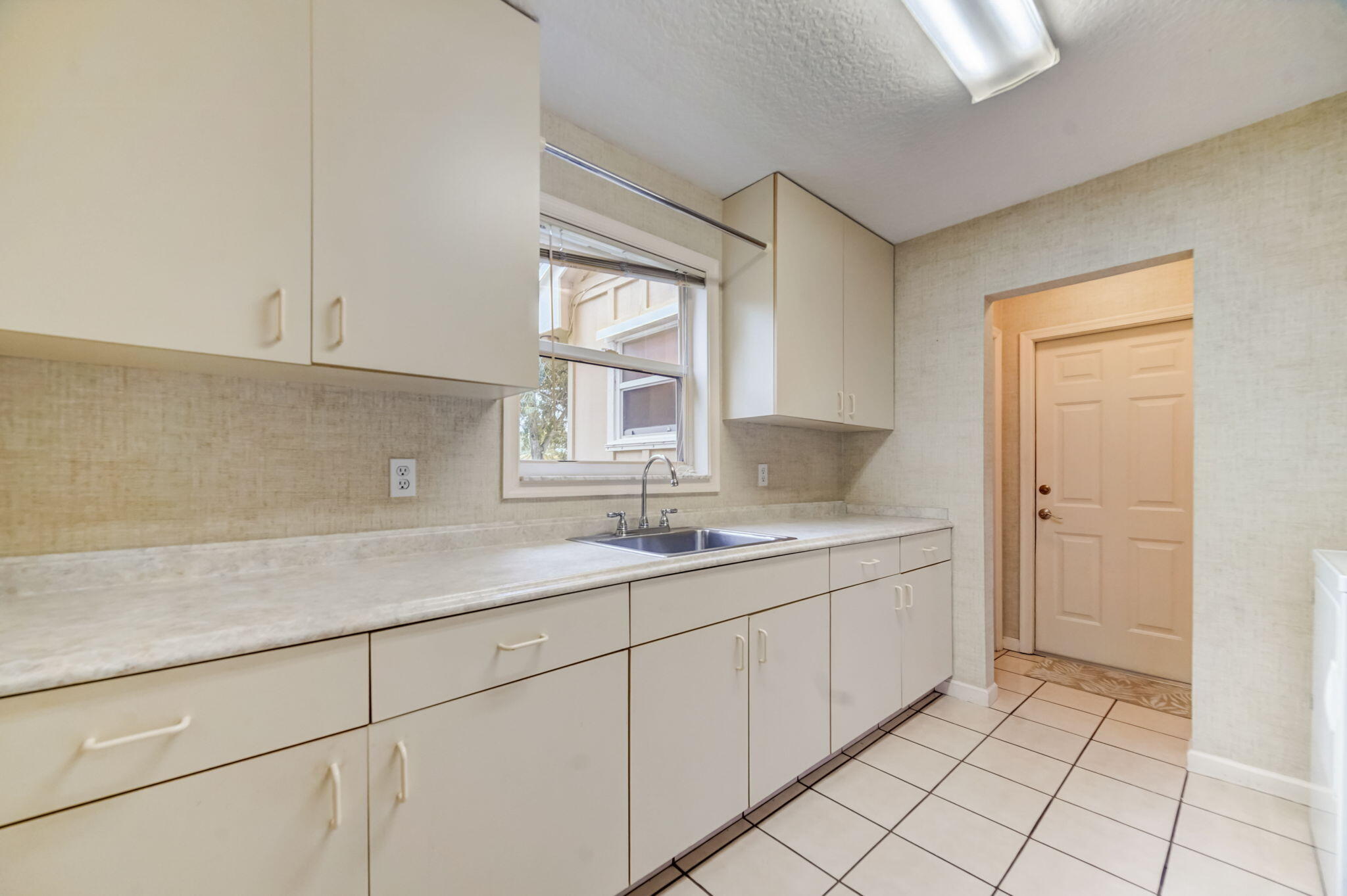 18761 SE River Ridge Road