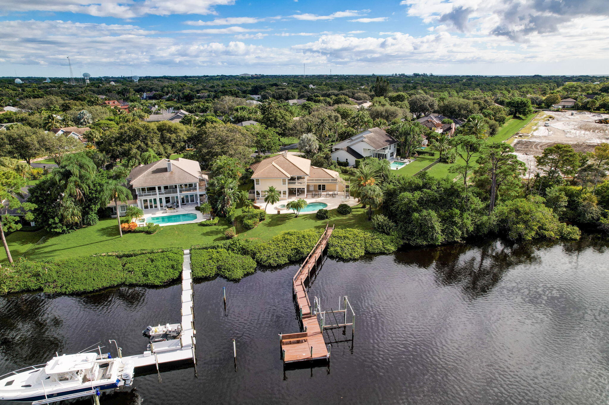 18761 SE River Ridge Road